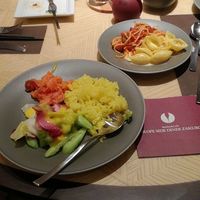 ブッフェアンドカフェ スロープサイドダイナー ザクロ - 