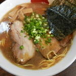 三四郎 - 魚介豚骨醤油750円