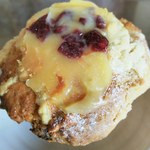 ハッピーベリー - マフィン(レモンクリームとレーズン)