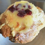 ハッピーベリー - マフィン(レモンクリームとレーズン)