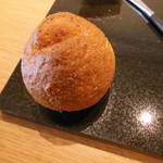 T.N - 自家製全粒粉パン