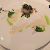 ブリーズ オブ トウキョウ - 鮮魚　新玉葱のソース・ブランシュとプティポアフランセーズ