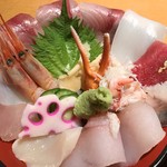 Oumichou Kaisendon Ya Hirai - 能登極み丼　アップ