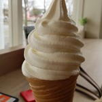 ミルキークラウン - 上品な味 甘さ控えめ、コーンも美味のソフトクリームです(^^)