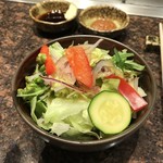 六角堂 - ステーキ定食のソース＆サラダ