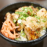 酒場食堂よろずや - 鶏照り焼き丼￥５００