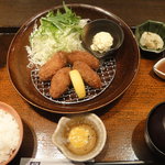 大戸屋 - 広島産カキフライ定食