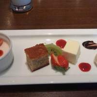 IL PINOLO SKY TERRACE 横浜 - デザート盛り合わせ