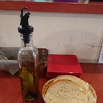 西大寺バル - オリーブオイル　フォカッチャ