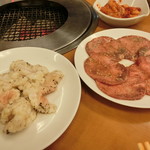 炭火焼肉 吉牛 - ＊「塩ホルモン焼き」350円、「上タン塩焼き」700円