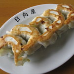 青竹手打ラーメン 日向屋 - 餃子　￥400