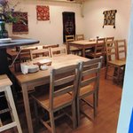 シナソス - 落ち着いた店内