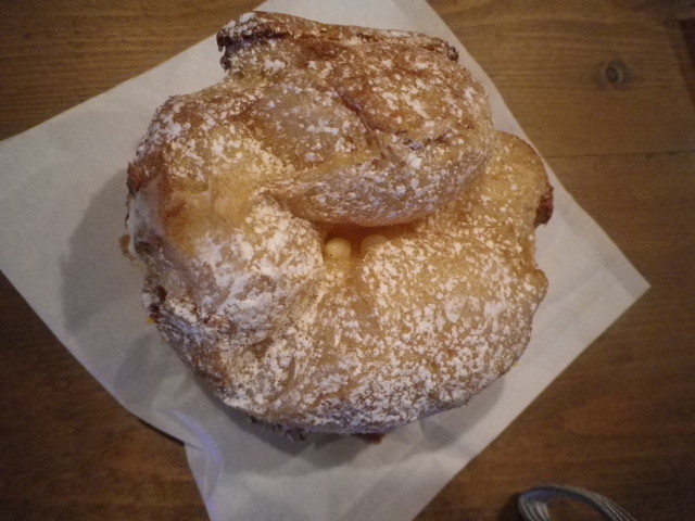 ビアード・パパ 小樽店 - 小樽築港（シュークリーム）の写真