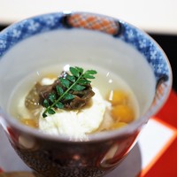 赤坂 互閃 - スッポンの内臓卵と肝のヅケ　昆布で炊いた湯葉の飯蒸し