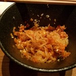 焼肉うしごろ - ビビン麺を混ぜて