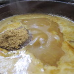 麺屋 遊柳 - こってりした豚骨魚介系のスープ。