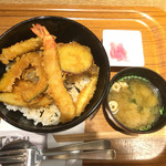 日本の大衆食堂　たつ吉 - 天丼(1500円)