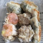 上海饅頭店 - 一番上の2つが一番厳しい（≧∇≦）