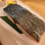 京都石塀小路豆ちゃ - 鰆の塩焼き    鰆は焼き方が難しい←パサパサになってしまうから、自宅でよりはお店にお任せした方が間違いない（笑）   シットリとして美味しかったですよ。