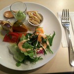 BISTRO QUATRE - 