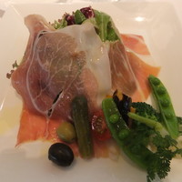代官山ASO チェレステ 二子玉川店 - パルマ産生ハム　季節の野菜サラダ仕立て