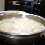 Mizutaki Nagano - 煮え立つ真っ白なスープ