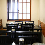 水たき 長野 - 店内　テーブル席