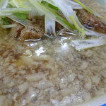 トンコツ＋魚介に背脂チャッチャ