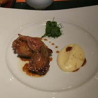 ラトリエ ドゥ ジョエル・ロブション - 「ウズラの中にフォアグラ」(小皿)