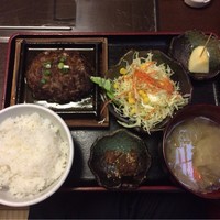 松阪牛たんど - 松阪牛ハンバーグ定食 ￥1,000-