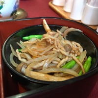 維新號 銀座新館 - 牛肉と玉ねぎの醤油炒め