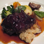 ヴィニュロン - イベリコ豚ホホ肉　オロロソ煮込み