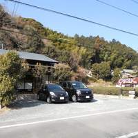 西欧料理 サヴァカ - 駐車場