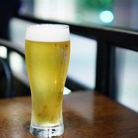 青菜 丸の内ブリックスクエア店 - 生ビール 720円