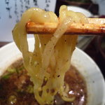 でびっと - 麺につけ汁をたっぷり絡めていただきます♪