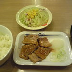 松屋 - 2011/01/18 豚バラ焼肉定食580円893kcal