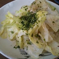 あそび割烹 さん葉か - レタスと新玉ねぎの醤油粕和え