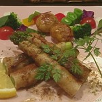 燕三条産アスパラのもち豚巻き焦がしバターソテー