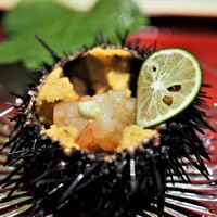 銀座 しのはら - 下北産紫雲丹　紹興酒漬け牡丹海老