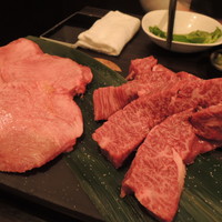 SATOブリアン 本店 - タン、ハラミ