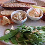 もりのひと - 日替わりランチ　パンはおかわりできます