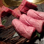 焼肉うしごろ - 究極の厚切りタン、厚切りハラミ