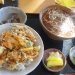 そば哲 - かき揚げ丼とかけそばのセット