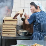 博多川端どさんこ - チャーハンのご飯は予め味がついてる様に見えます