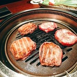 和牛焼肉 とびうし - タンタ