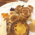 Hong Kong Disneyland Hotel - ミッキースウィーツもいっぱい