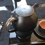 ザ・ラウンジ byアマン - シックな紅茶ポット