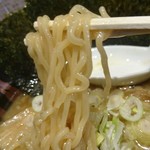 Sapporo Ra-Men Honke Aji Ichi Keishou Hirose Shouten - 中太縮れ麺