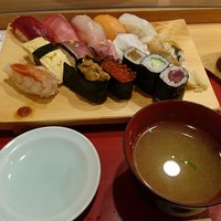 鮨政 西口店 - みそ汁付き