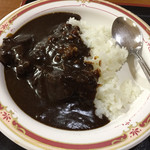 大衆食堂半田屋 - 黒ビーフカレーアップ（肉がゴロゴロ）